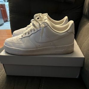 NIKE AIR FORCE 1’S